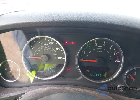 2011 Jeep Wrangler Sport z USA, uszkodzony, nr VIN 1J4AA2D12BL559626